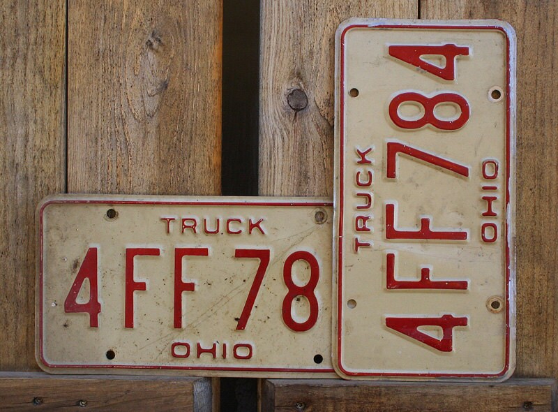 Matching Set Of Ohio Truck License Plates 1976