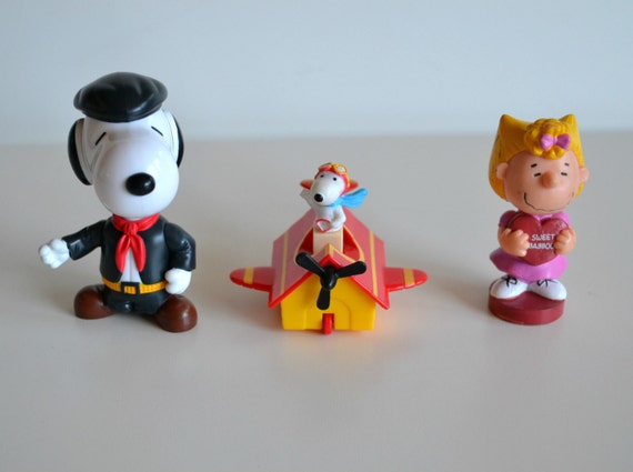 charlie brown peanuts toys