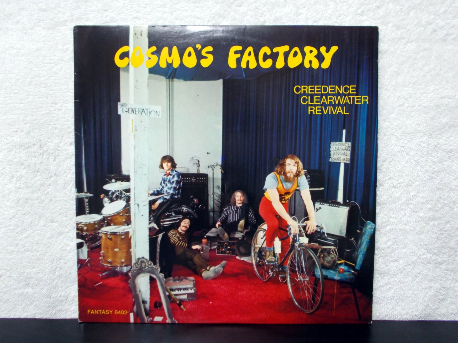 Creedence clearwater revival - proud mary. Creedence clearwater revival up around the bend. Creedence clearwater revival run through the jungle. группа creedence clearwater revival. Creedence clearwater revival run through the jungle.