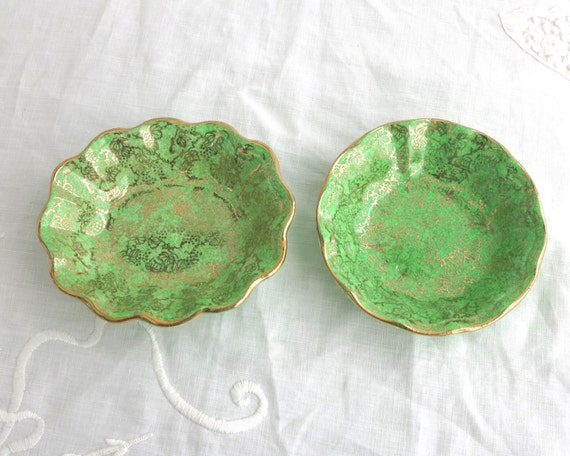 2 vintage green trinket dishes with 22 carat gold pattern of