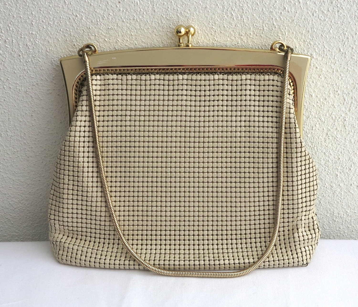 glo mesh purse