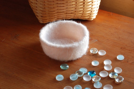 Felted wool bowl, natural winter white, spring décor, natural home decorations, Waldorf inspired, Wedding gift, organize