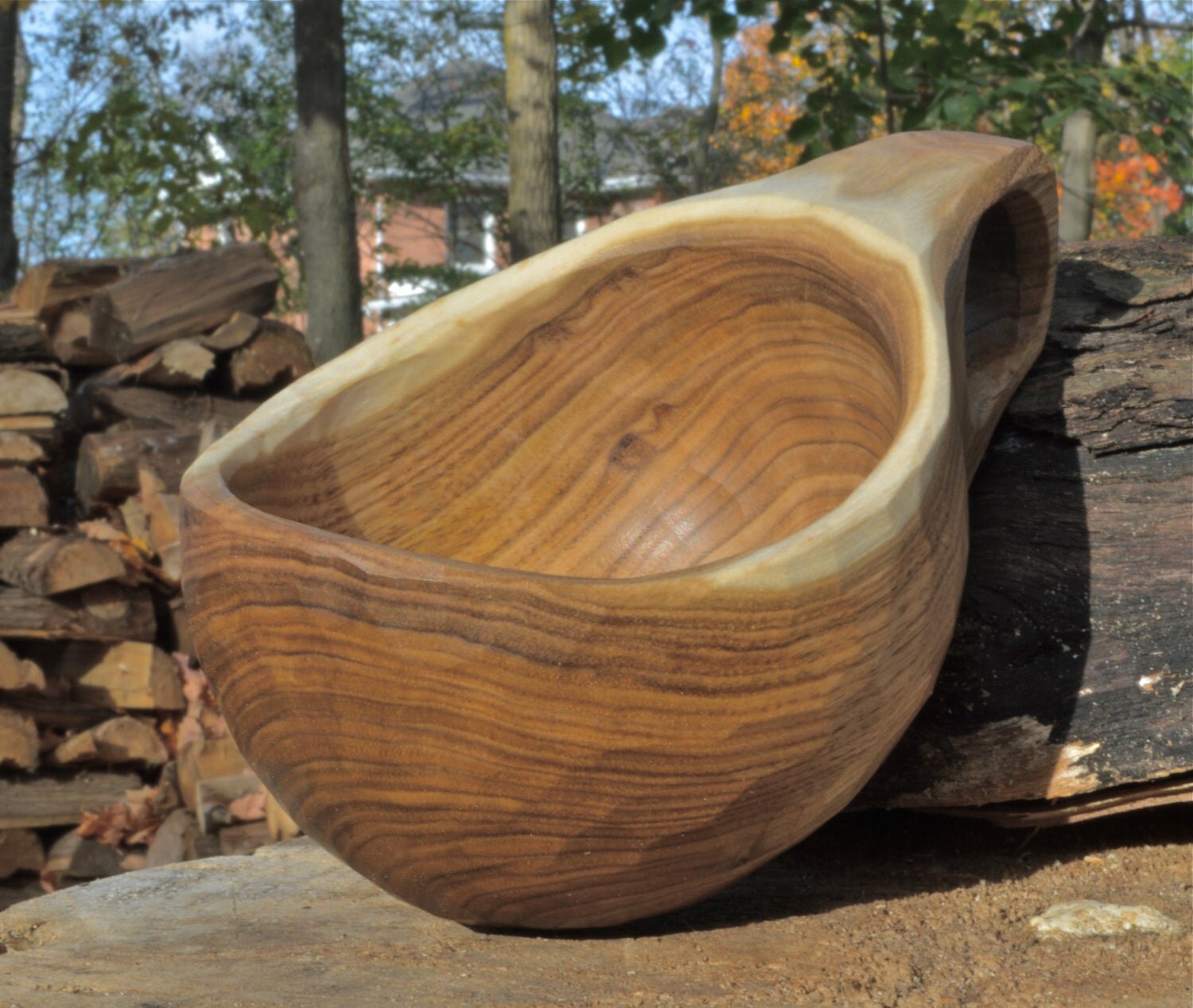 Free shipping English Walnut Kuksa traditional hand carved