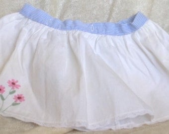 Vintage White Skirt with Embroidery