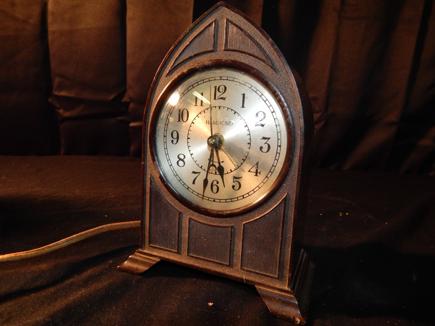 Vintage 5 Bakelite Hammond Cathedral Alarm ClockWorking