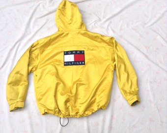 TOMMY HILFIGER Jacket // Yellow Shiny SWAG // Oversized 2X