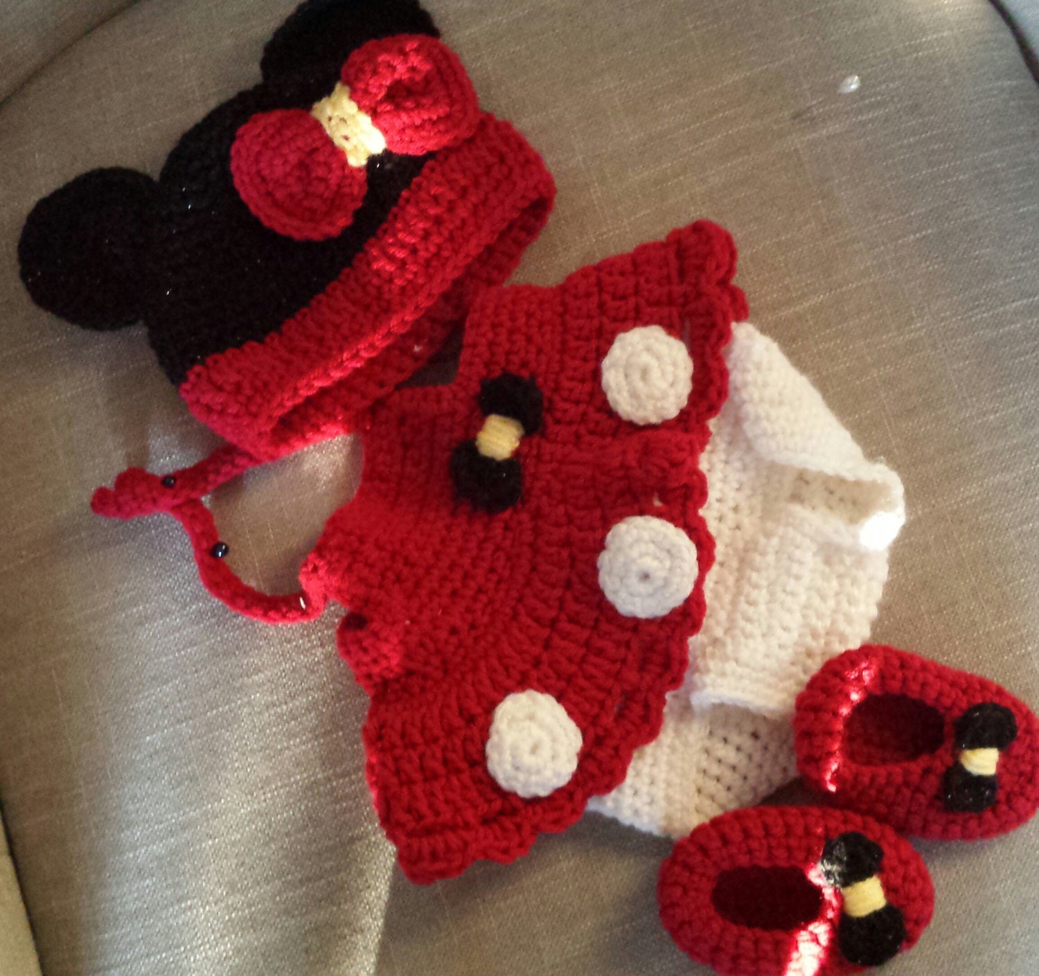 Crochet Minnie Mouse Set For PhotosBaby Girl by MyBabyBeeAndMe