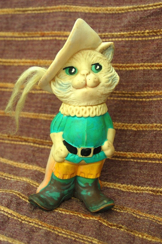 puss in boots cuddly toy