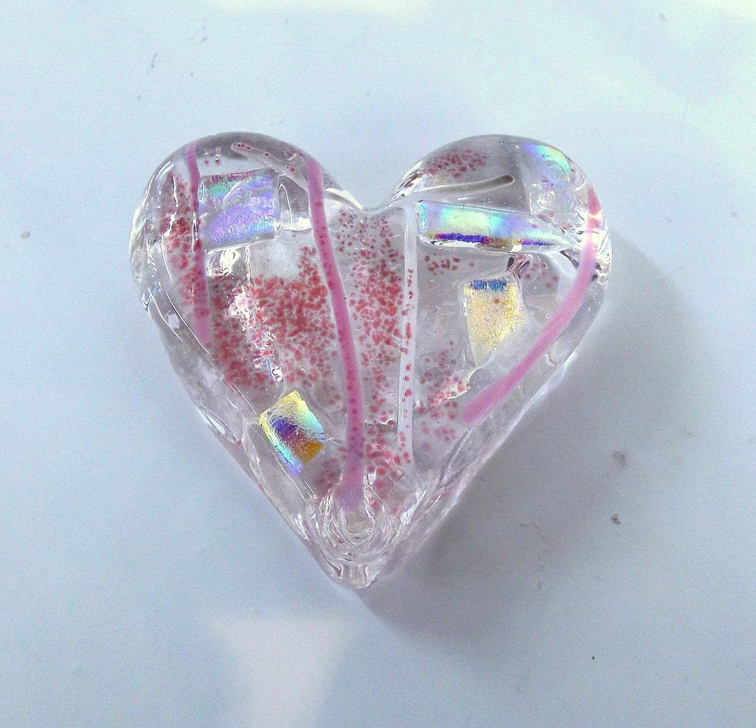 Art Glass CRYSTAL HEART PAPERWEIGHT Threaded Dichro Oregon