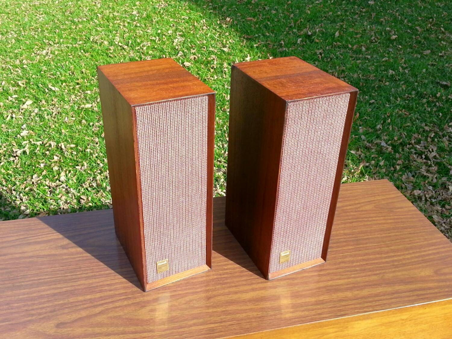 Vintage Coral BX8 speakers with beautiful wood
