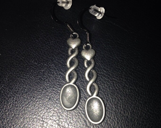 Metal spoon with a heart earrings