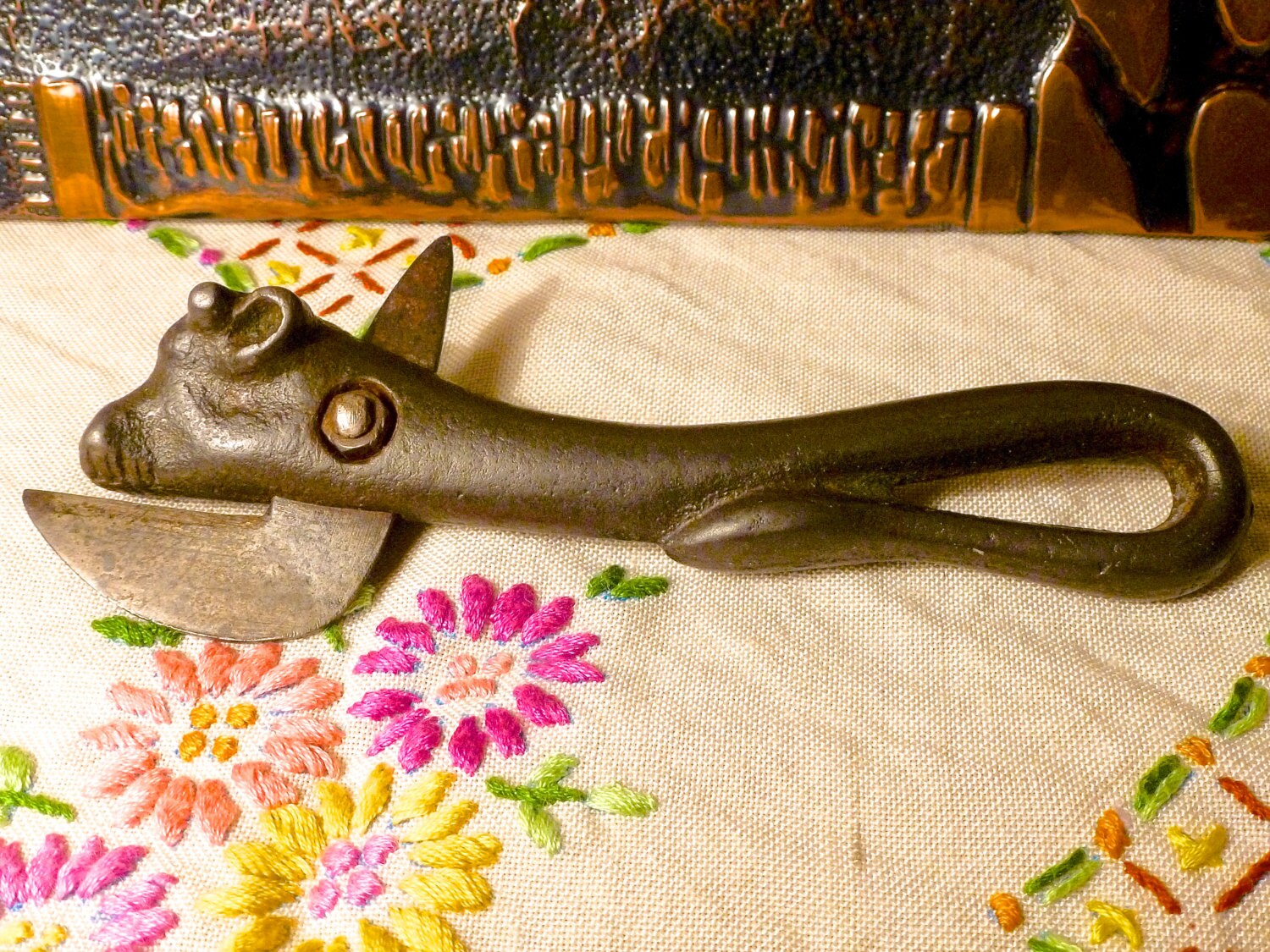 Vintage bull’s head tin can opener // metal can opener // vintage can opener // tin opener