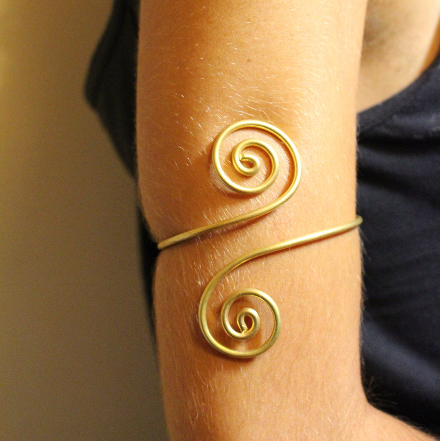 Upper arm cuff arm band spiral handmade made of brass
