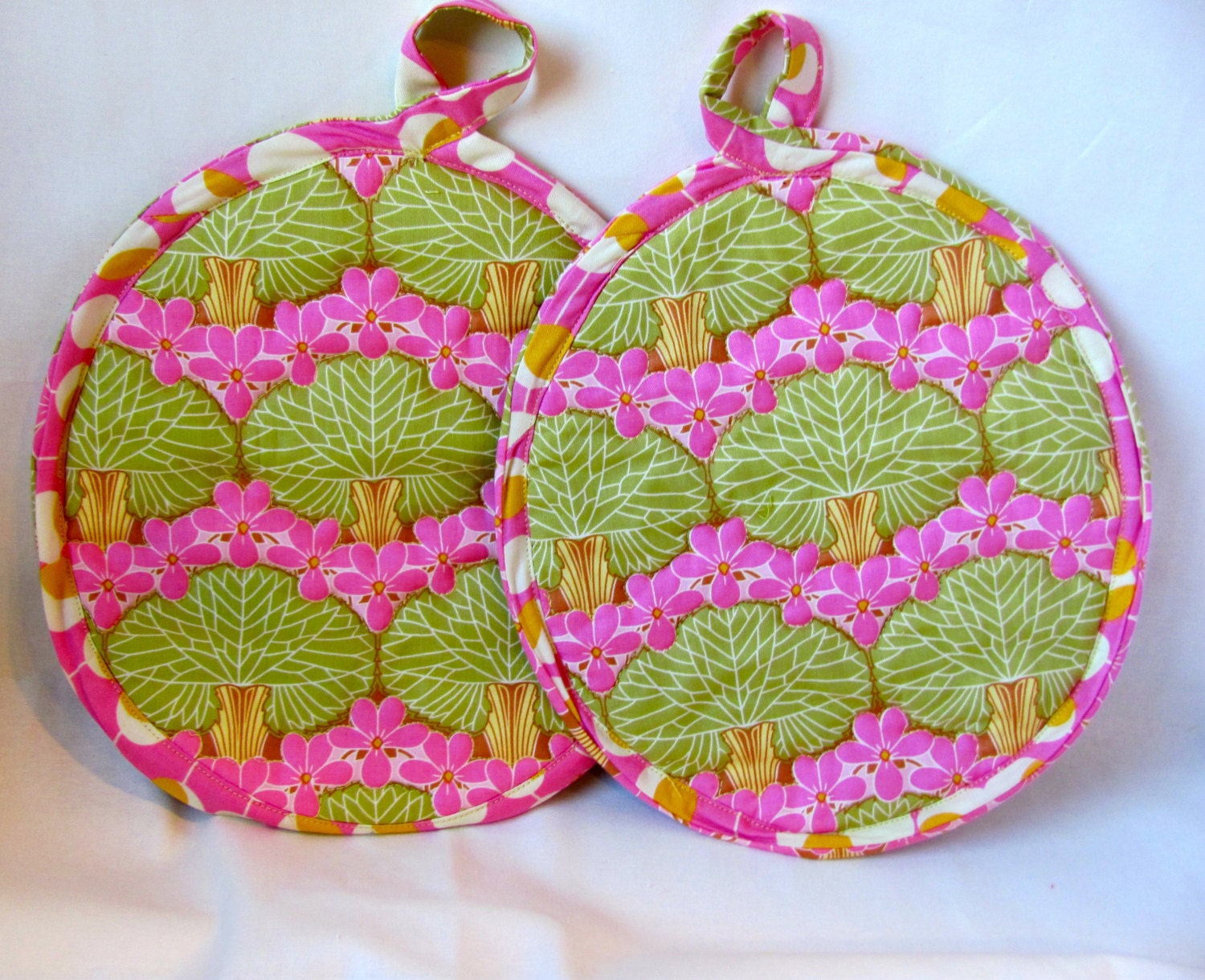 Download Modern Pot Holders Hot Pads and Oven Mitts // Floral Pot