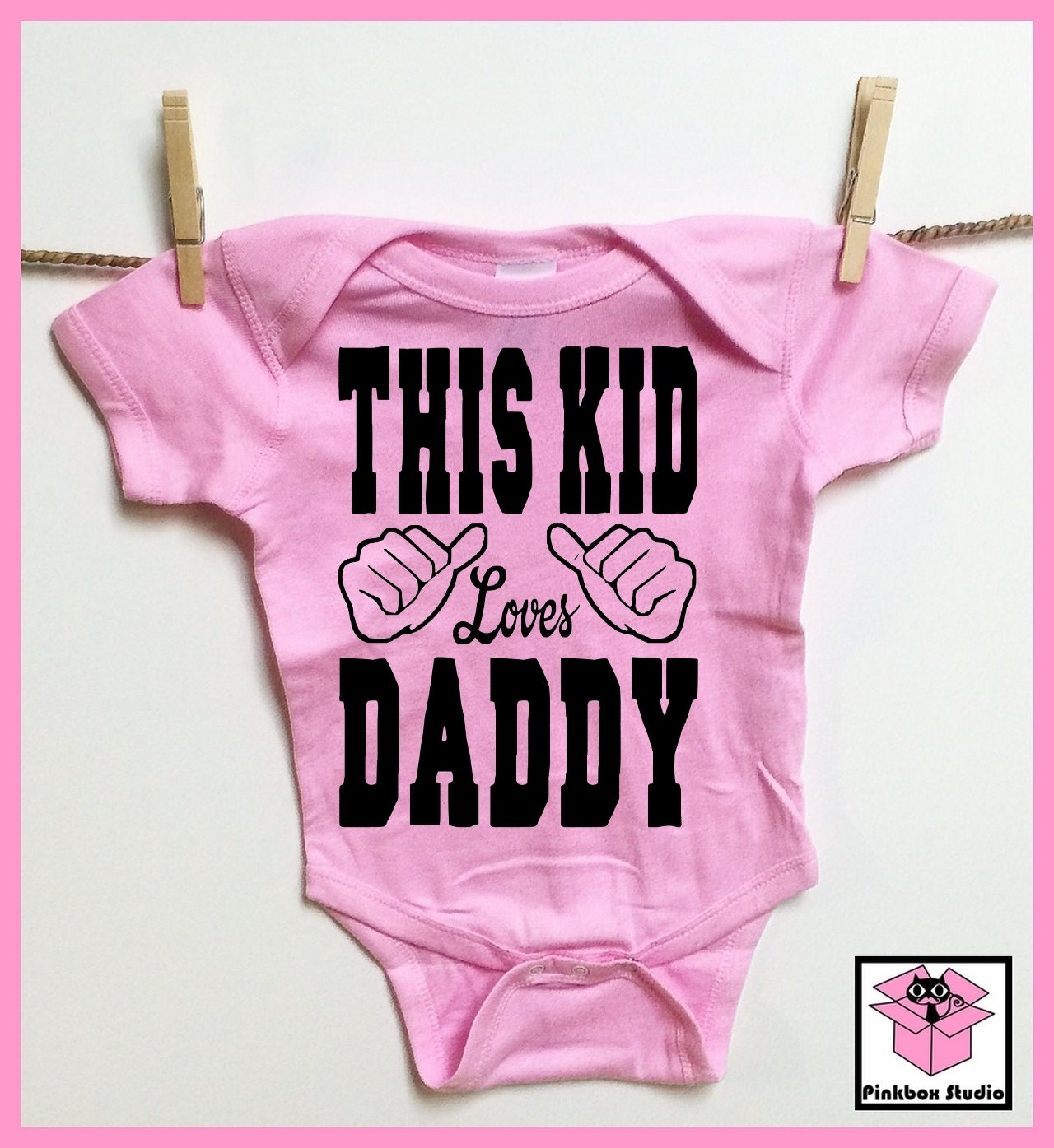 This Kid loves Daddy. baby clothing. 100 cotton by pinkboxstudio