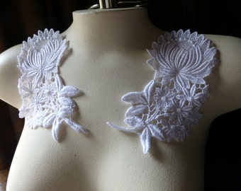 White Lace Applique Chrysanthemum PAIR for Jewelry, Bridal, Costume Design PR 82wh
