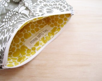 Floral Clutch // Bridal Clutch // Wedding Clutch // Bridesmaid Gift // Festibloom Taupe Design // Feminine // Pleated Clutch // Purse