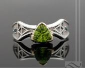 Zelda Engagement Ring Link to the Future - 14k Zelda Ring Forest Edition - Mixed metal white and yellow gold with Peridot and blue diamonds