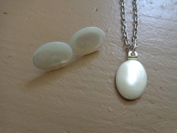 Mother of Pearl jewelry set white wedding choose pendant, necklace ...