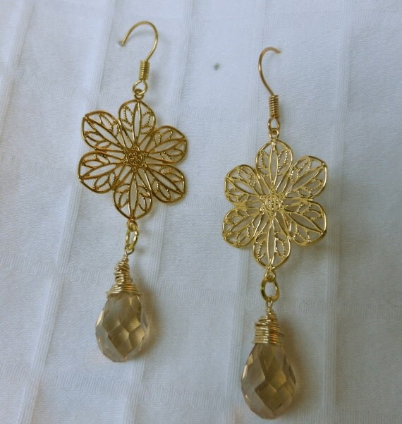Items similar to Gold Filigree Flower drop earring with champagne