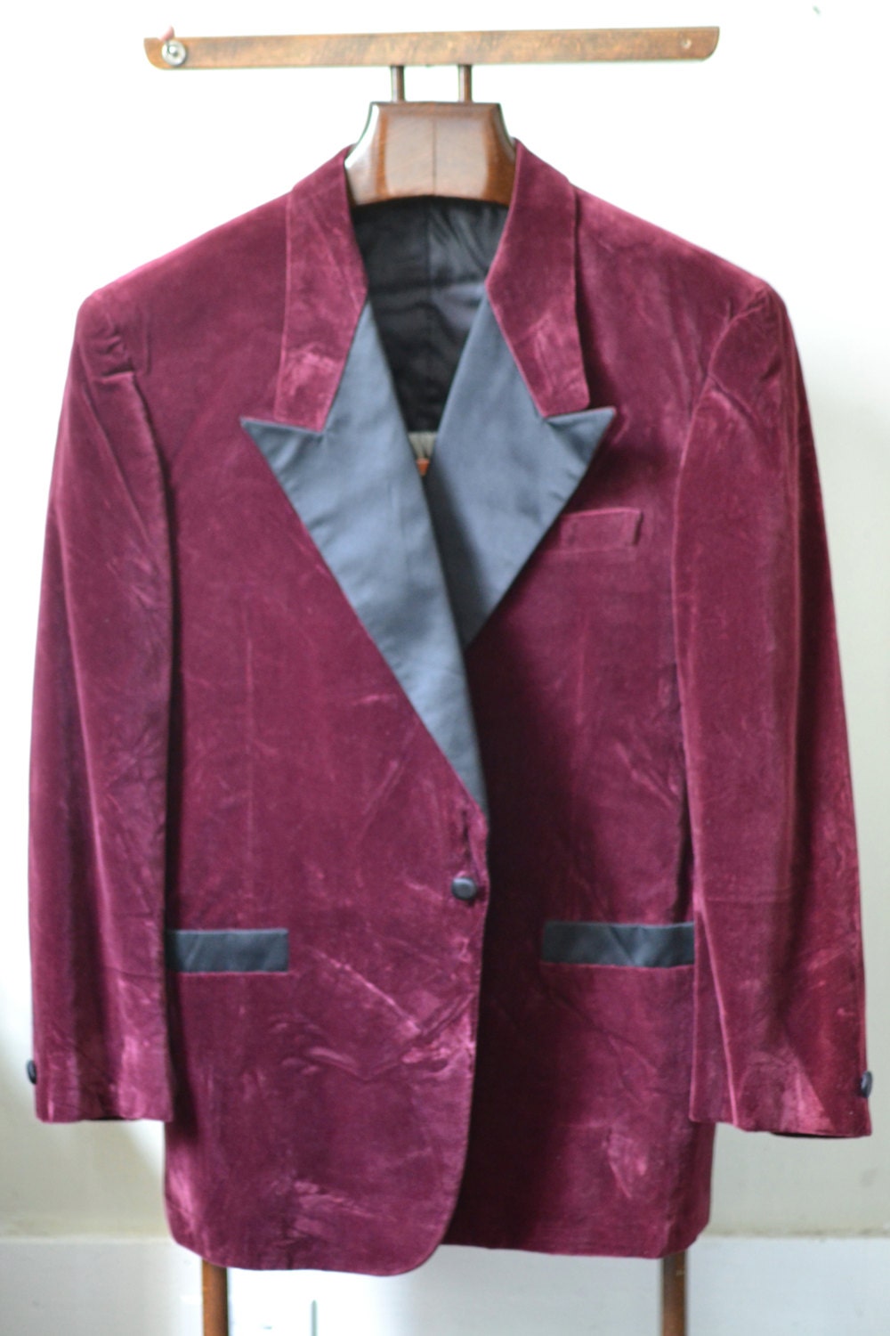Vintage 70s 80s Purple Velvet Smoking Jacket w. Peak Lapels