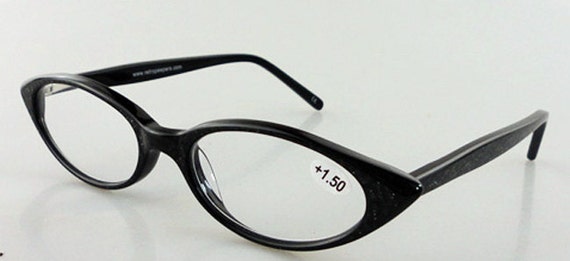 1950s 1960s style almond shaped Cat Eye for by retropeepers