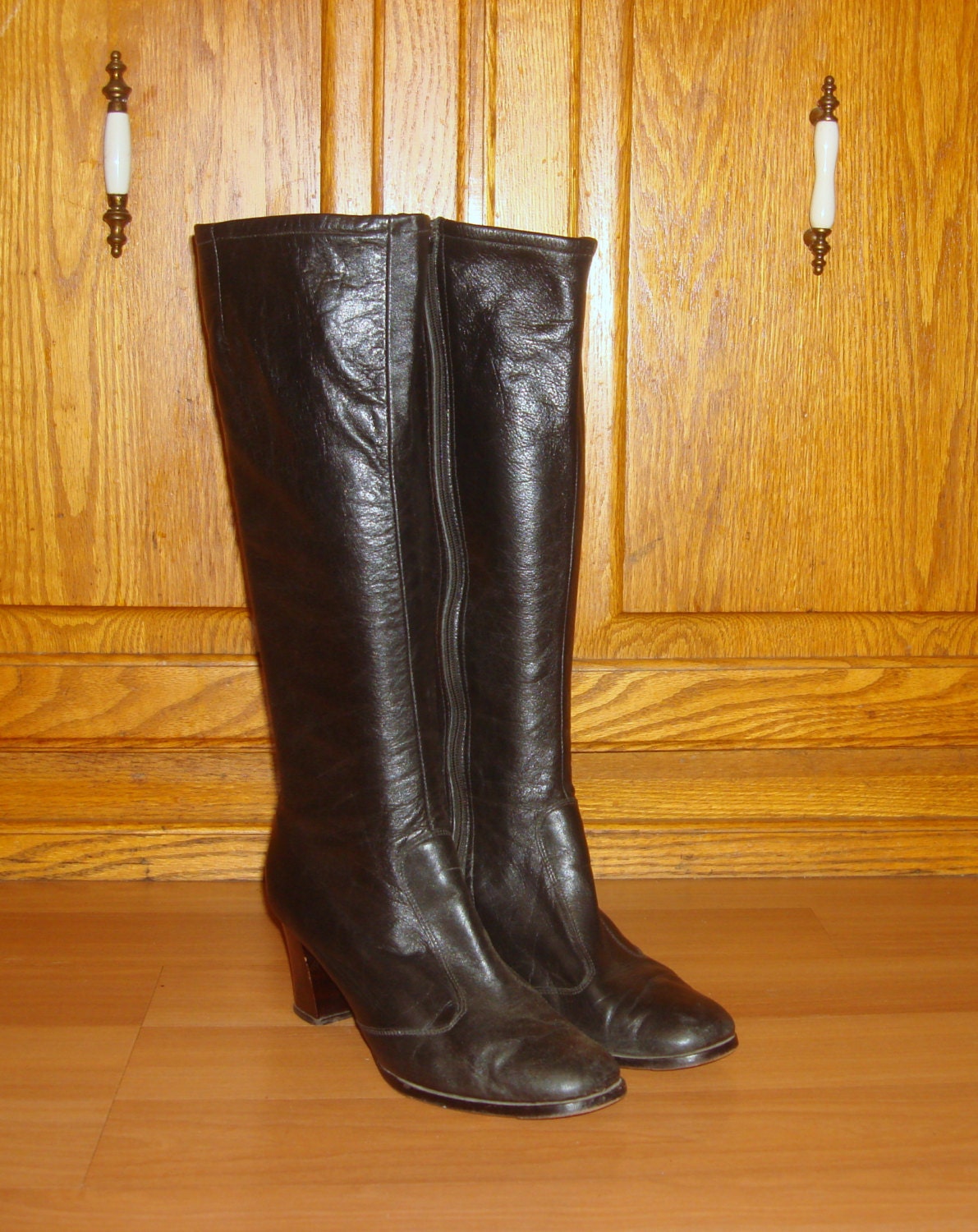 Vintage 70s Tall Black LEATHER Knee High Zip Boots~8~ – Haute Juice