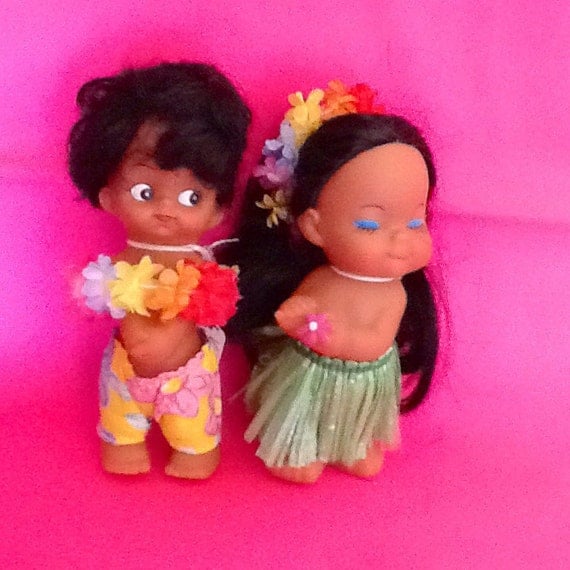 Hawaiian Hula Dolls a boy and a girl 5 inches tall