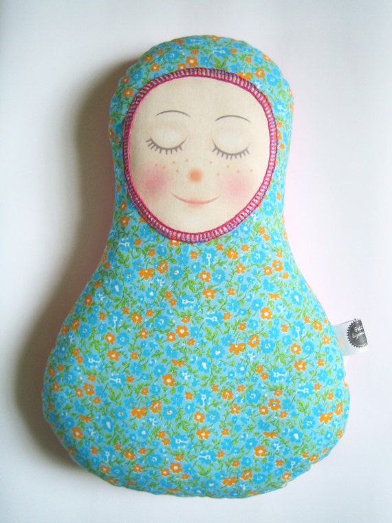 picture pillow doll