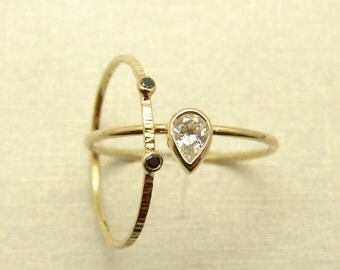 Pear Engagement Ring with Black Diamond Ring - Wedding Set - Diamond Ring Set - 14kt Solid Gold