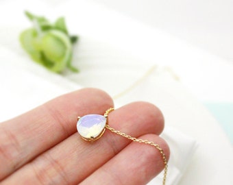 Moonstone Necklace, teardrop,raindrop Necklace,Bridesmaid Gift,white opal, opal pendant, wedding, Everyday Necklace, Stone in Bezel