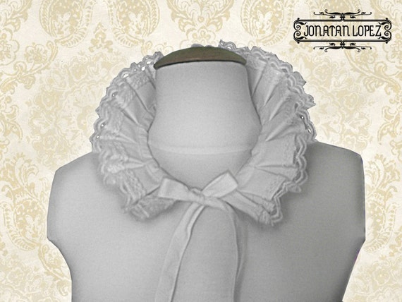 Elizabethan Collar with lace