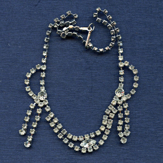 CORO Necklace Rhinestones Dangles Silver Tone Vintage 16