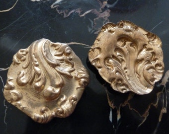 Vintage Brass Stampings, 1960s Art Nouveau Style Round Dapped Medallion Jewelry Findings, 27mm (just over 1"), 2 pcs. (C26)
