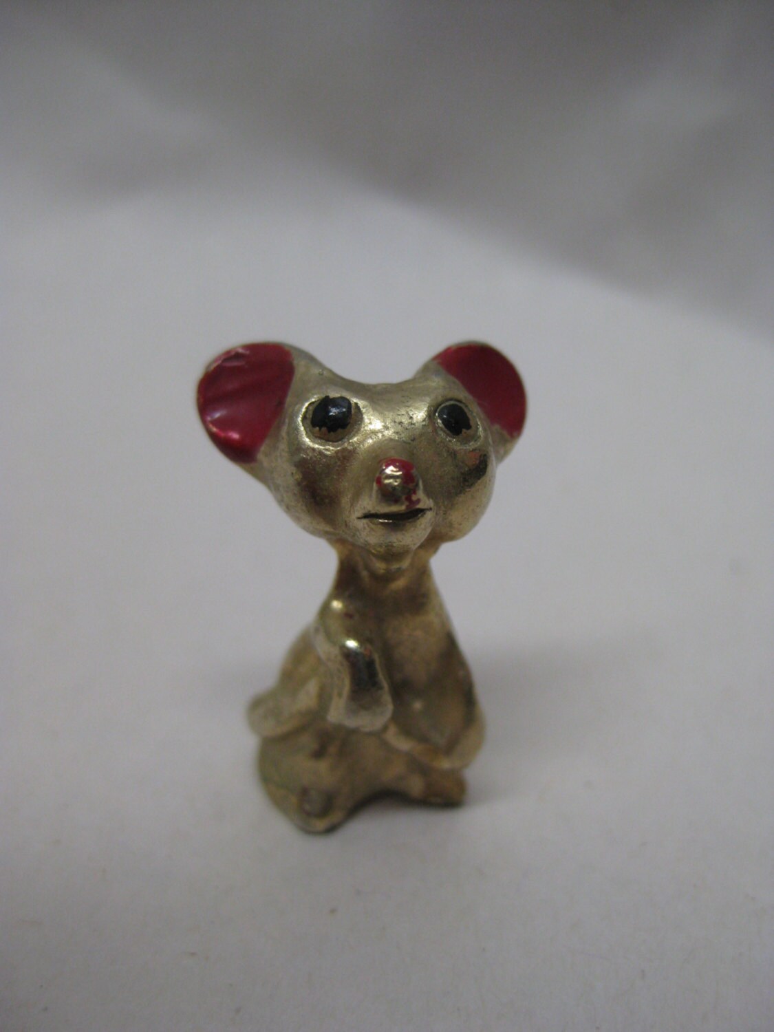 mouse figurine toy