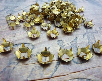 Vintage Brass Prong Sew On Setting SS34 or SS35 7.5mm (6)