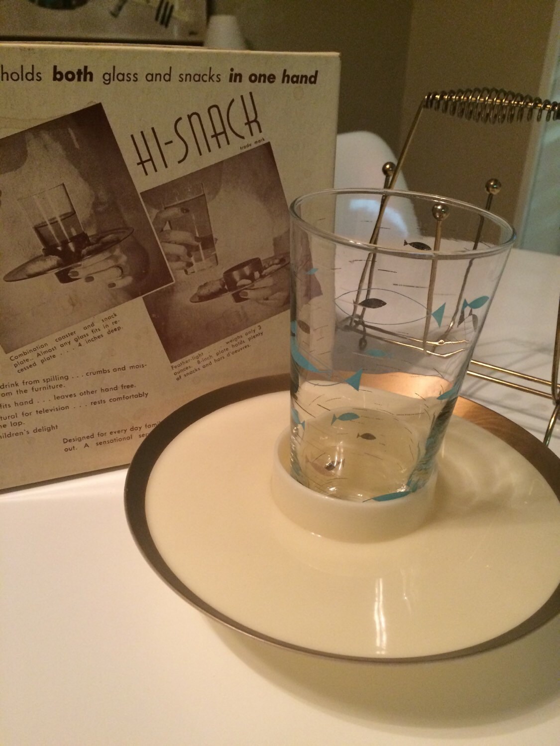 NOS Vintage Hi Snack Portable Drink and Snack Tray set of Four