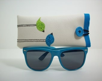 Eyeglass case, Sunglass case, case for glasses in cream with blue and lime green birds, glasses sleeve, eyewear case