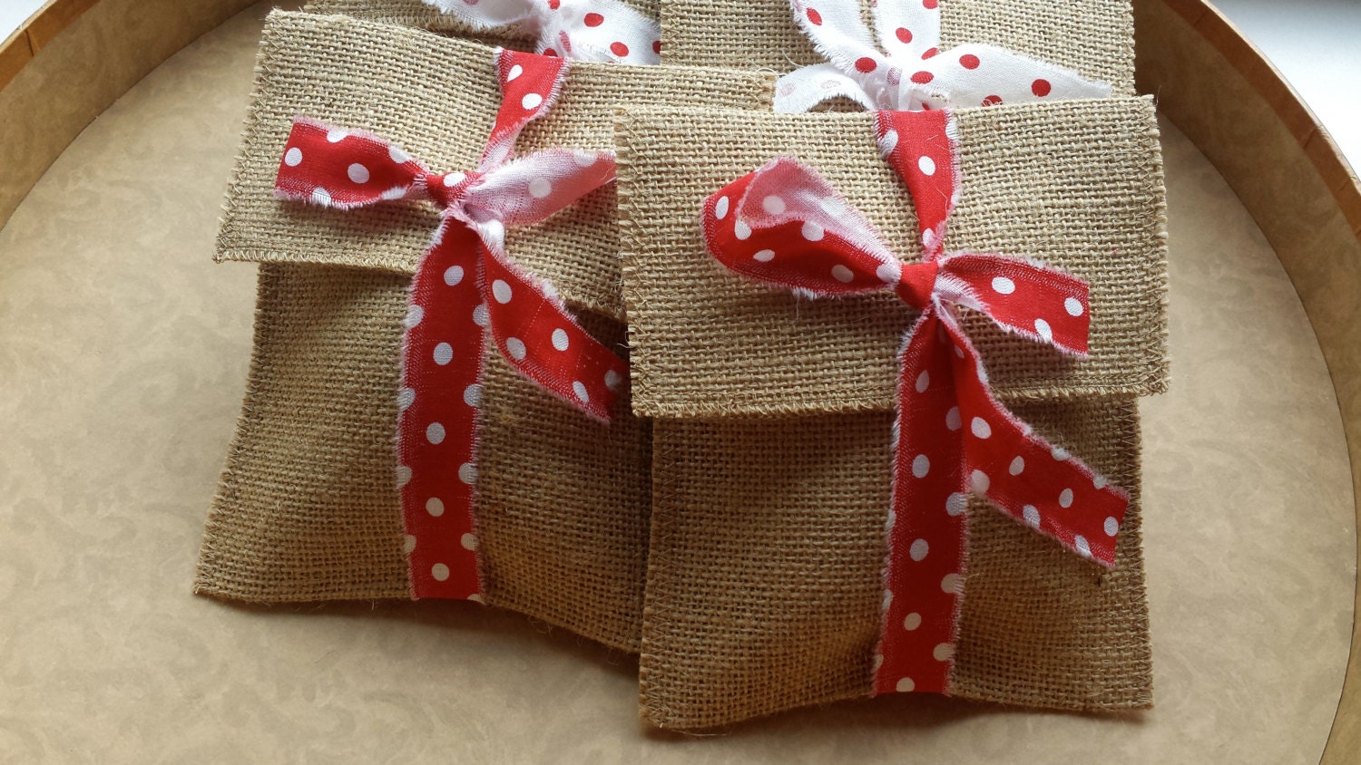Burlap favor bags christmas gift bags by Littlewhiteboutique