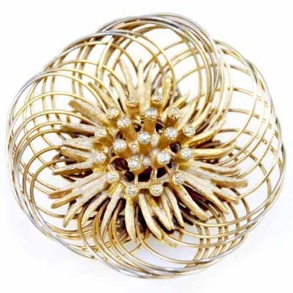 bestvintage ON SALE NOW 1960s Gold Brooch / Vintage Rhinestone Wire Pin / Sparkly Vintage