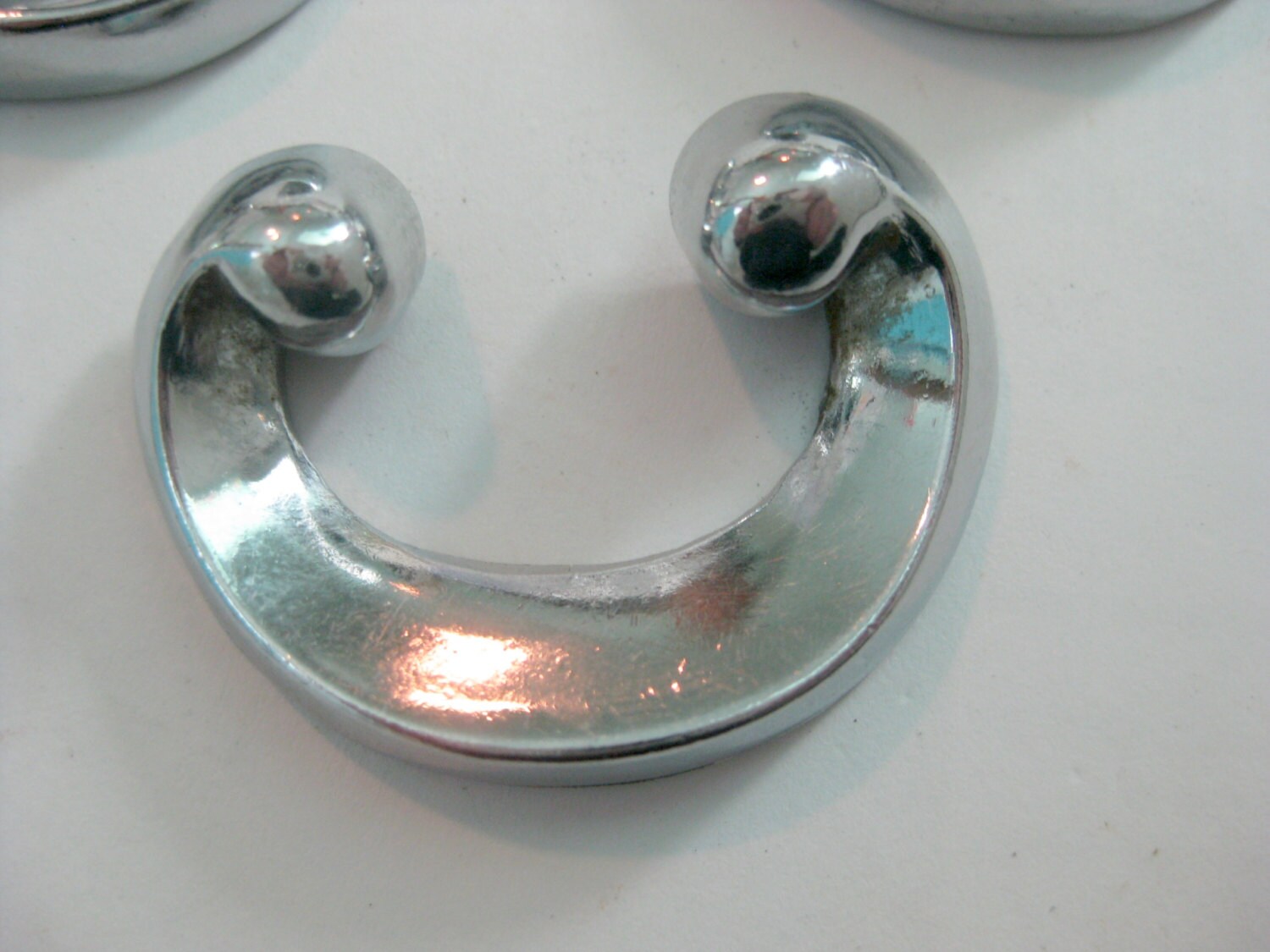 Vintage chrome MCM Drawer Pulls Mid Century 1″ centers 1 handle for