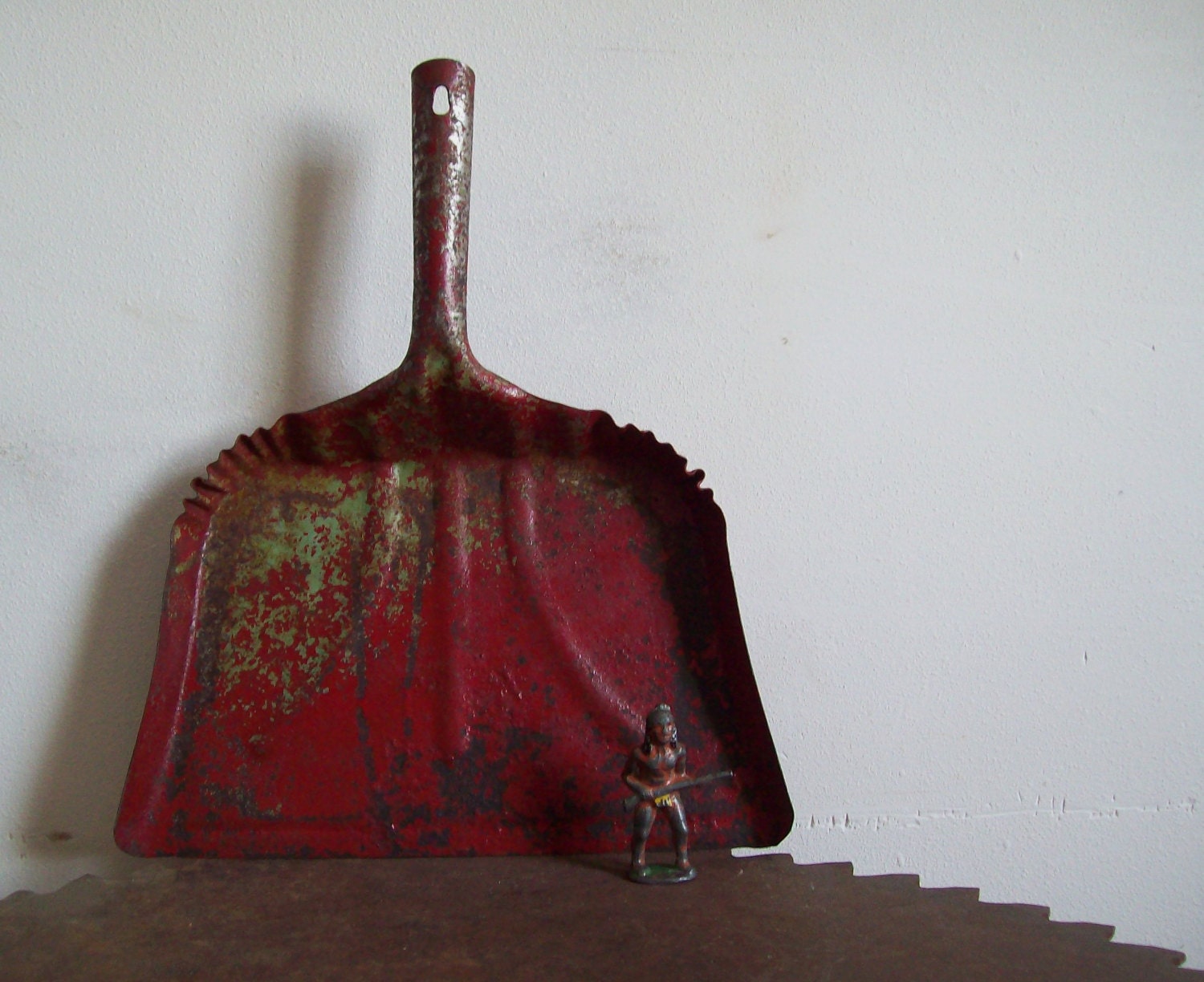 Antique red metal dust pan excellent color red over by LostTreeMan