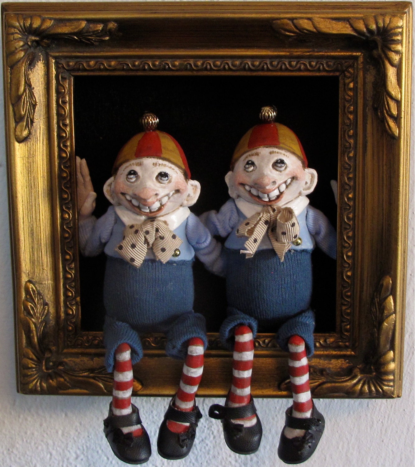 tweedle dee and tweedle dum figures