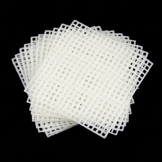 24 Mix Plastic Drainage Mesh For Bonsai Pot 1.522.5 by Calibonsai