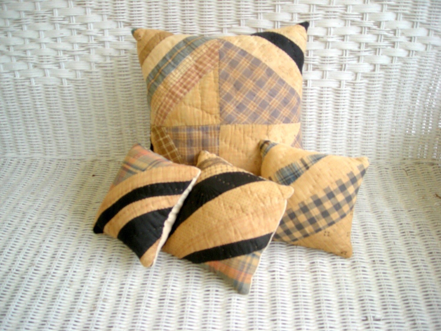 Antique Quilt Pillows/ Set of 4/READY TO SHIP by ShoreDecorandMore