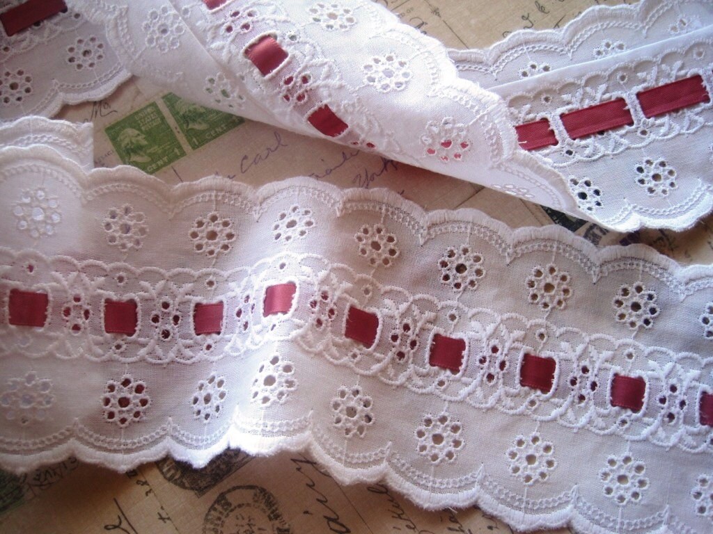 Eyelet Beading Lace Trim with Ribbon White / Mauve 3