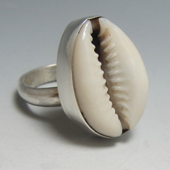 Sterling Cowrie Shell Ring