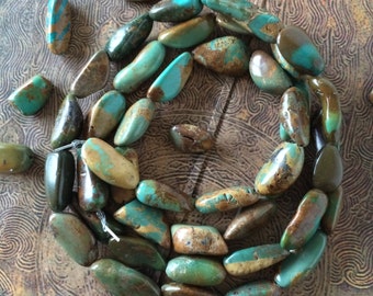 Small Natural Turquoise Pebbles , Genuine Turquoise Beads, 10mm, 14Pcs