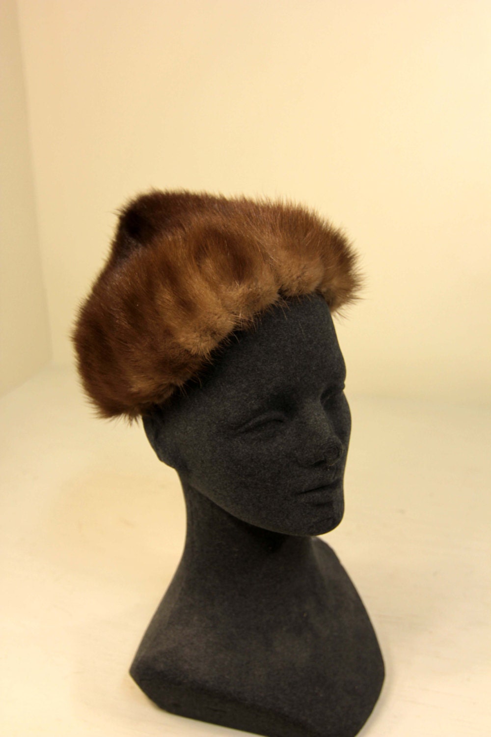 Vintage Mink Fur Pointy Pixie Hat Gimbels Mid-Century Fashion – Haute Juice