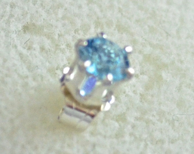 Swiss Blue Studs, 4mm Round, Natural, Set in Sterling Silver E670